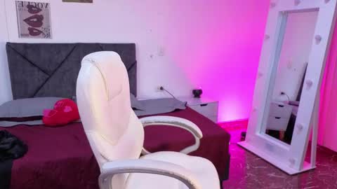 Amy online show from 04/21/26, 01:50