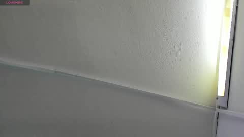     online show from 09/27/25, 01:05