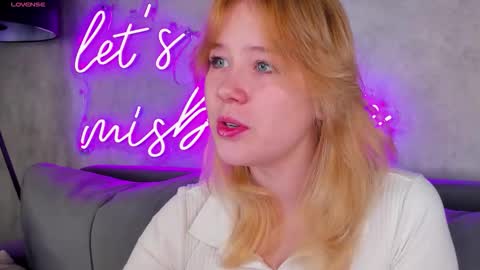 Amy online show from 09/26/25, 12:03