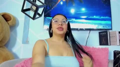 Emy Noa  online show from 04/11/26, 01:10