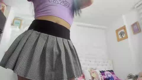 Snapshot of amy_queents chatting on 03/08/25, 08:11 Amy Caroland online show from 03/08/25, 08:11