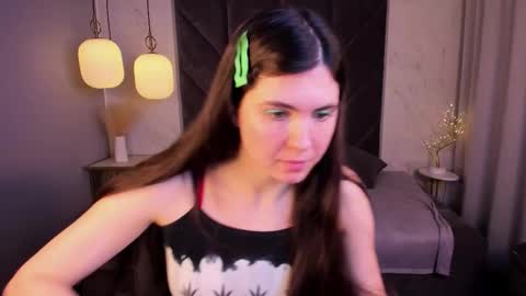 Snapshot of amy_yma chatting on 11/05/25, 05:13 Amy online show from 11/05/25, 05:13