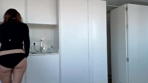 girl next door named Amy online show from 04/18/26, 07:34