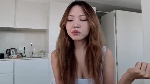 Snapshot of amyalwayshere chatting on 06/06/26, 01:27 girl next door named Amy online show from 06/06/26, 01:27