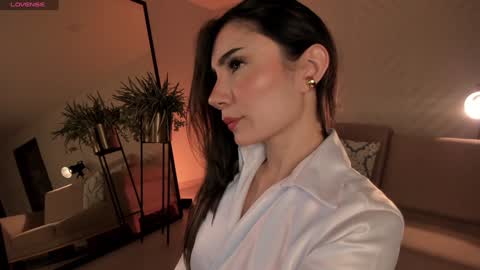Amy Armstrong online show from 12/18/24, 11:40
