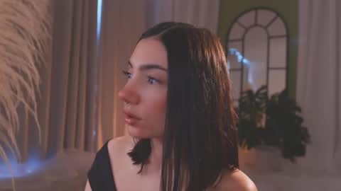 Amy Armstrong online show from 11/25/25, 09:48