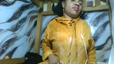 Amyatche online show from 06/25/26, 05:28