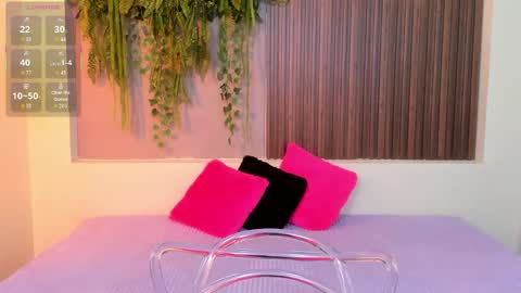 My name is AMY... Nice to meet you  thumb up me please its important online show from 09/17/25, 04:08