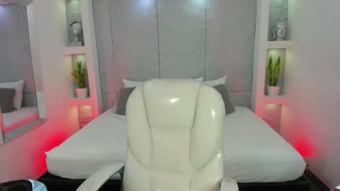 amy online show from 12/02/25, 11:37