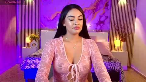 Snapshot of amyjohnsonn chatting on 06/04/26, 05:46 amyjohnsonn online show from 06/04/26, 05:46