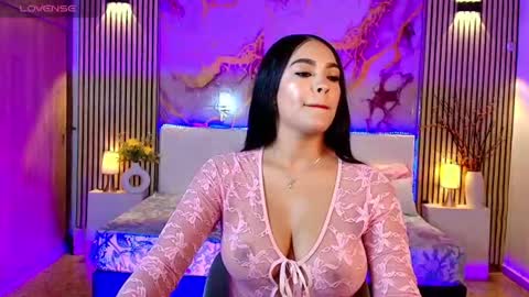 Snapshot of amyjohnsonn chatting on 07/19/26, 05:11 amyjohnsonn online show from 07/19/26, 05:11