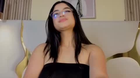 Snapshot of amyjoness__ chatting on 07/01/26, 12:18 Amy online show from 07/01/26, 12:18