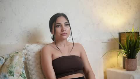 Snapshot of amykaiya chatting on 05/19/26, 01:56 Amy online show from 05/19/26, 01:56