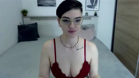 Snapshot of amylexy chatting on 04/03/26, 08:18 Hi there guys My pleasure in your hands pvt is open online show from 04/03/26, 08:18