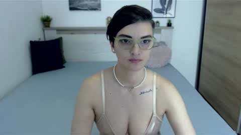 Hi there guys  My pleasure in your hands  pvt is open online show from 06/23/26, 07:23