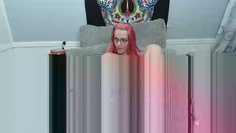 Snapshot of amymatthews92 chatting on 01/15/26, 03:44 susan kelley online show from 01/15/26, 03:44