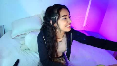 Amy ... Nice to meet u   thumb up me please its important online show from 04/30/26, 03:24