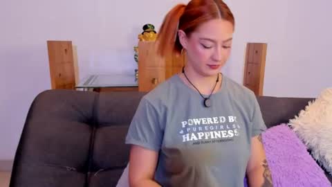 Snapshot of amypond__ chatting on 07/11/26, 04:43 Amy online show from 07/11/26, 04:43