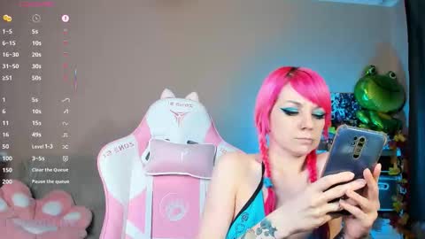 Snapshot of amyrose69 chatting on 10/05/25, 07:34 Amy Rose online show from 10/05/25, 07:34