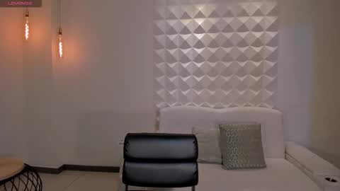 AMY R  online show from 03/29/26, 11:05