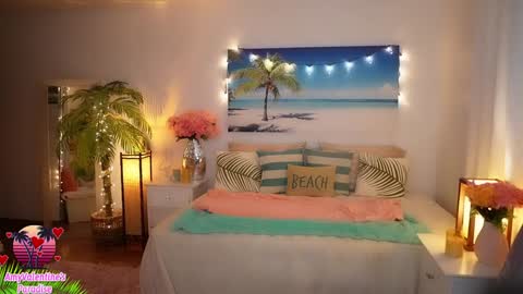 Snapshot of amyvalentine chatting on 03/07/25, 06:35  AmyValentine  online show from 03/07/25, 06:35