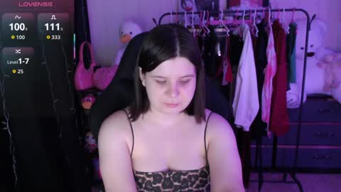 Snapshot of amyvibes chatting on 05/02/26, 06:13 amyvibes online show from 05/02/26, 06:13