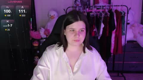 Snapshot of amyvibes chatting on 06/04/26, 06:47 amyvibes online show from 06/04/26, 06:47