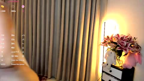 amyvilvet online show from 04/10/26, 09:52