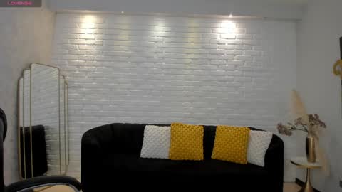 AMY WALKER online show from 01/27/25, 10:06