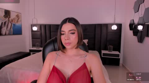 AMY WALKER online show from 01/31/25, 01:45