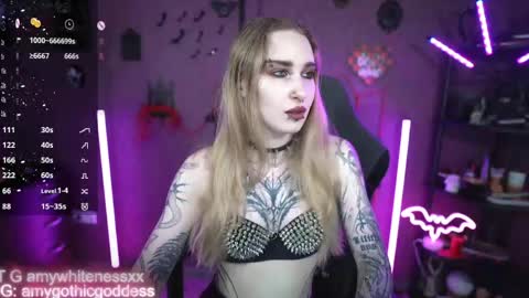 Snapshot of amywhitenessxx chatting on 05/29/26, 02:37 Amy switch Goddess divine Mistress online show from 05/29/26, 02:37