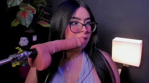 Snapshot of amywhitte_ chatting on 05/08/26, 03:23 amywhitte_ online show from 05/08/26, 03:23