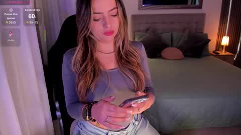    online show from 11/24/25, 02:50