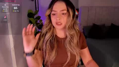 Snapshot of amywoods chatting on 07/08/26, 11:20 online show from 07/08/26, 11:20