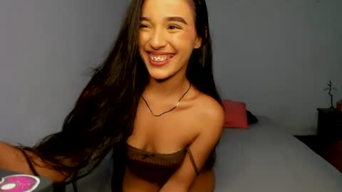 Snapshot of amyy_28 chatting on 07/19/26, 11:52 Amyy online show from 07/19/26, 11:52