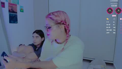 Snapshot of amyy_rouse chatting on 07/10/26, 12:26 Collinns online show from 07/10/26, 12:26