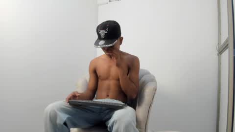 Snapshot of an_fox23 chatting on 06/08/26, 04:18 an_fox23 online show from 06/08/26, 04:18