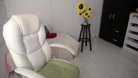  Ana  online show from 03/04/25, 12:07