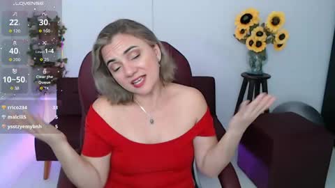 Snapshot of ana_hotmilf chatting on 05/04/26, 10:17 Ana online show from 05/04/26, 10:17