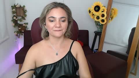 Snapshot of ana_hotmilf chatting on 06/14/26, 02:24 Ana online show from 06/14/26, 02:24