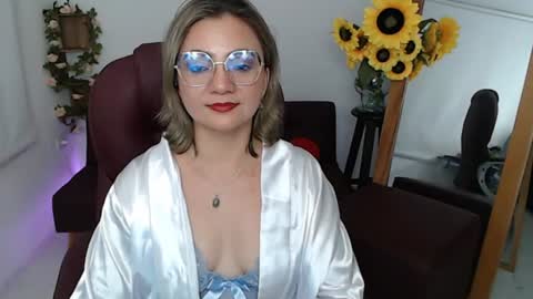 Snapshot of ana_hotmilf chatting on 07/04/26, 11:22 Ana online show from 07/04/26, 11:22