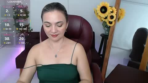 Snapshot of ana_hotmilf chatting on 07/27/26, 11:23 Ana online show from 07/27/26, 11:23