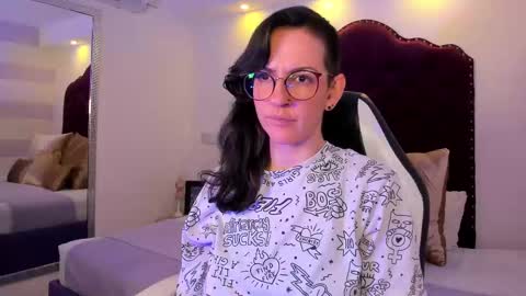 Snapshot of ana_liebert chatting on 03/04/25, 12:01 Ana Libiert online show from 03/04/25, 12:01