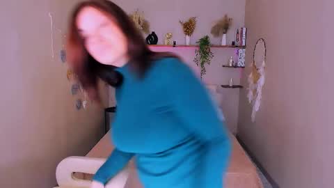 Ana online show from 11/12/25, 03:34