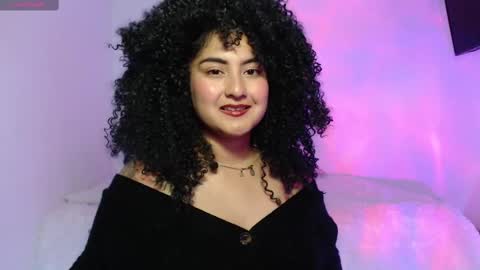 Snapshot of ana_ricciardi chatting on 02/11/25, 12:49 Ana Ricciardi online show from 02/11/25, 12:49