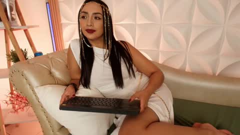   online show from 09/15/25, 04:34