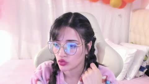 Im anna but you can call me as you want online show from 03/03/25, 11:35