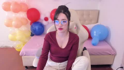 Im anna but you can call me as you want online show from 04/11/26, 10:03