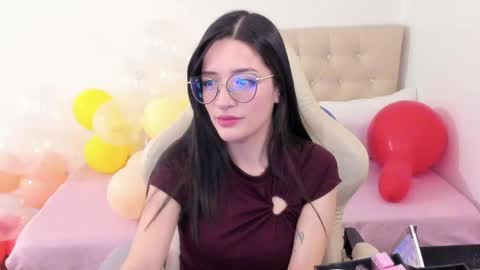 Im anna but you can call me as you want online show from 04/21/26, 09:06