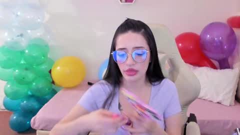 Im anna but you can call me as you want online show from 07/05/26, 12:17